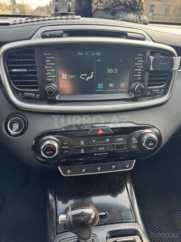 Kia Sorento-17