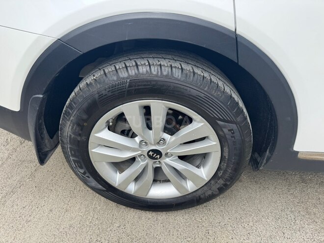 Kia Sorento-18