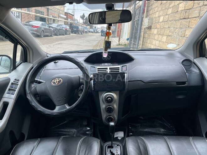 Toyota Vitz 2005, 300,000 km - 1.0 л - Bakı