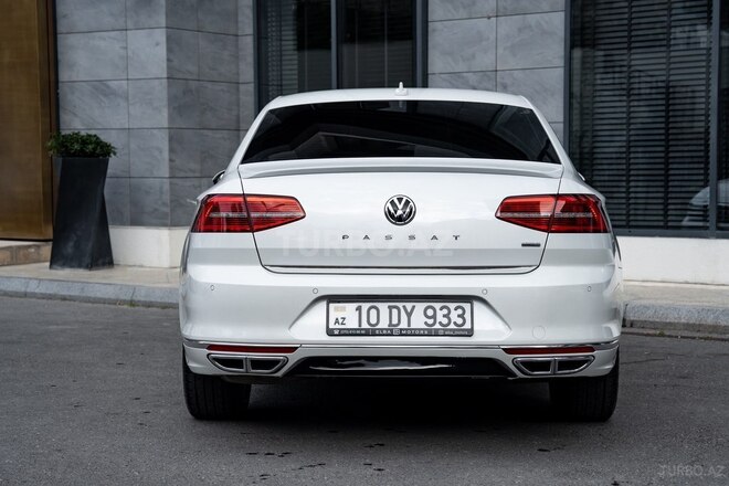 Volkswagen Passat 2018, 136,000 km - 1.8 l - Bakı