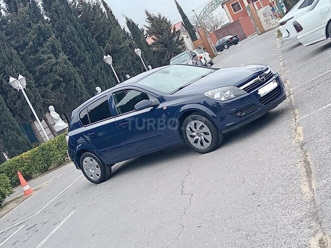 Opel Astra 2004, 286,000 km - 1.4 l - Bakı