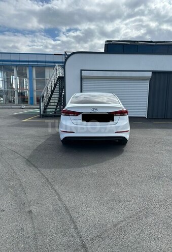 Hyundai Avante 2018, 144,000 km - 1.6 л - Gəncə