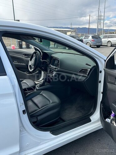 Hyundai Avante 2018, 144,000 km - 1.6 л - Gəncə