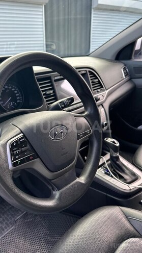 Hyundai Avante 2018, 144,000 km - 1.6 л - Gəncə