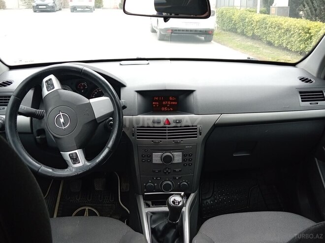 Opel Astra 2004, 286,000 km - 1.4 l - Bakı