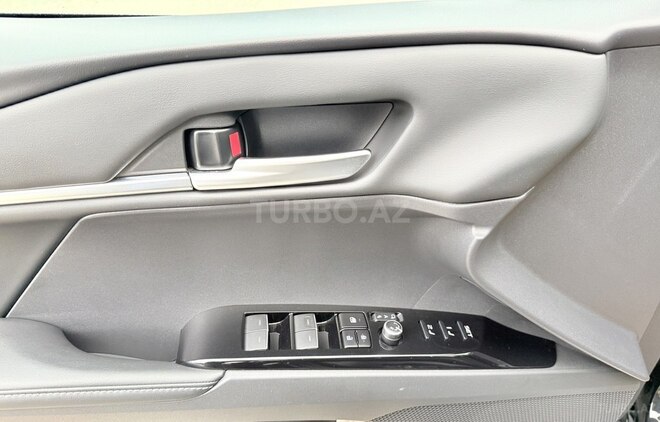 Toyota Camry 2024, 12,000 km - 2.0 l - Bakı