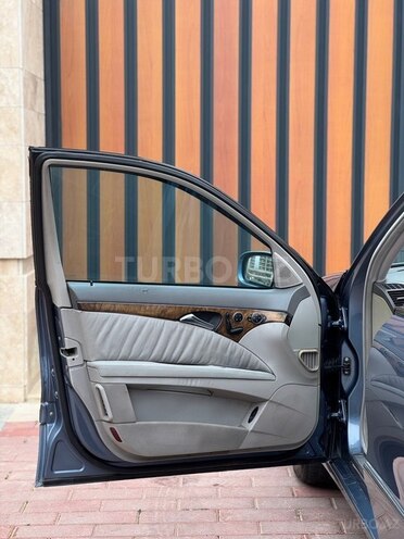 Mercedes E 200 2004, 280,000 km - 1.8 l - Bakı