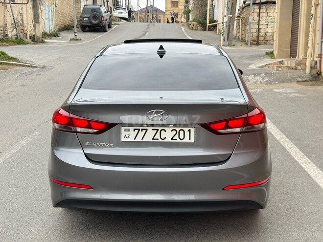 Hyundai Elantra 2018, 123,000 km - 2.0 l - Bakı