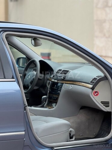 Mercedes E 200 2004, 280,000 km - 1.8 l - Bakı