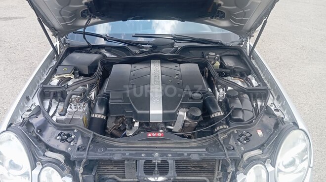 Mercedes E 240 2002, 280,000 km - 2.6 l - Quba