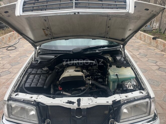 Mercedes C 230 1998, 314,000 km - 2.3 l - Bakı