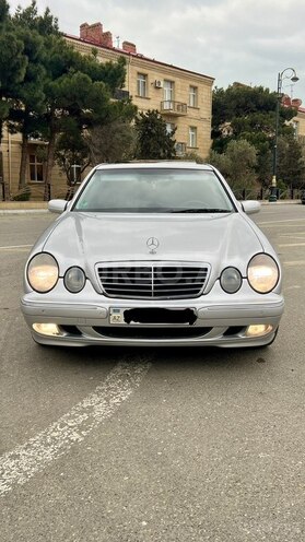 Mercedes E 240 2001, 328,000 km - 2.4 л - Bakı