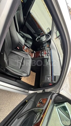 Mercedes E 240 2001, 328,000 km - 2.4 л - Bakı