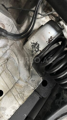 Mercedes E 240 2001, 328,000 km - 2.4 л - Bakı