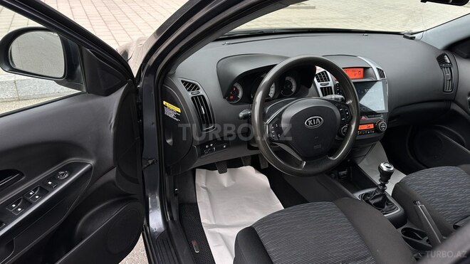 Kia  2008, 308,000 km - 1.6 l - Bakı