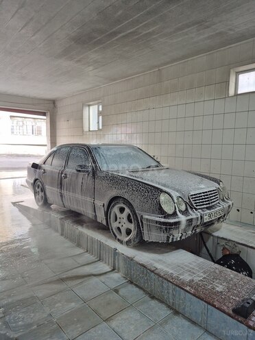 Mercedes E 270 2001, 755,000 km - 2.7 л - Bakı