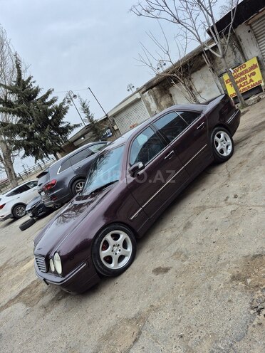 Mercedes E 270 2001, 755,000 km - 2.7 л - Bakı