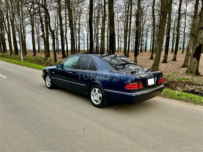 Mercedes E 240 1999, 266,000 km - 2.4 l - Lənkəran