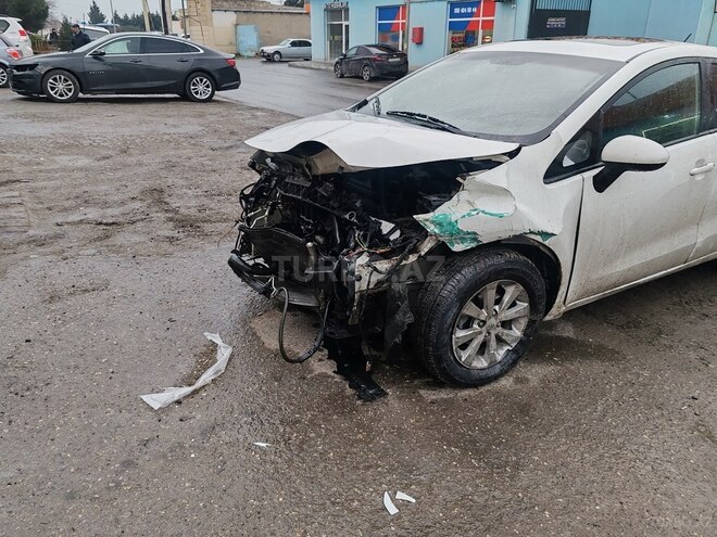 Kia Rio 2013, 211,000 km - 1.4 l - Sumqayıt