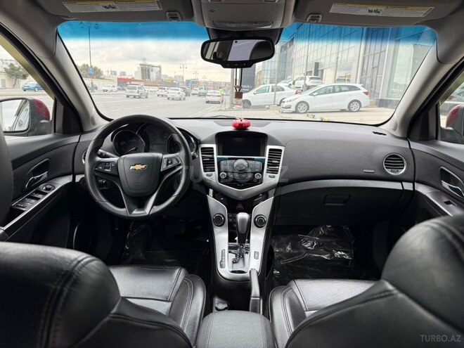 Chevrolet Cruze-10