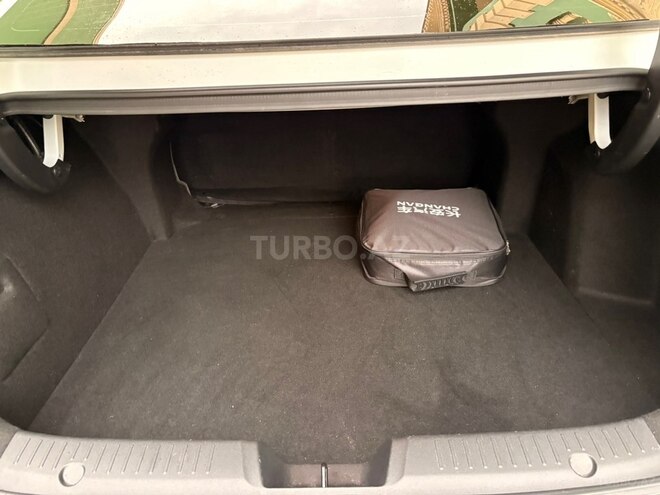 Changan Qiyuan A05 2024, 48,871 km - 1.5 л - Bakı