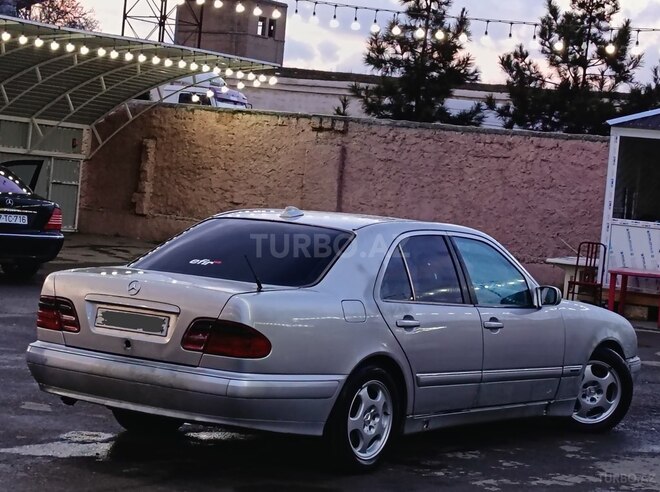 Mercedes E 300 1998, 275,000 km - 3.0 l - Ağdam
