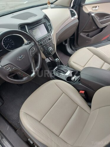 Hyundai Santa Fe-13