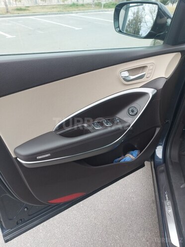 Hyundai Santa Fe-17