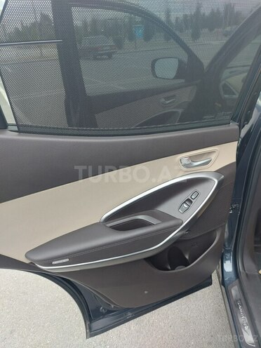 Hyundai Santa Fe-18