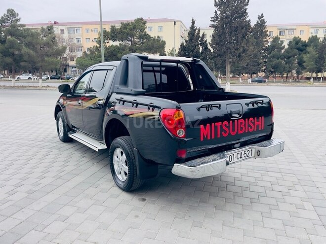 Mitsubishi L200 2008, 220,000 km - 2.5 l - Xırdalan