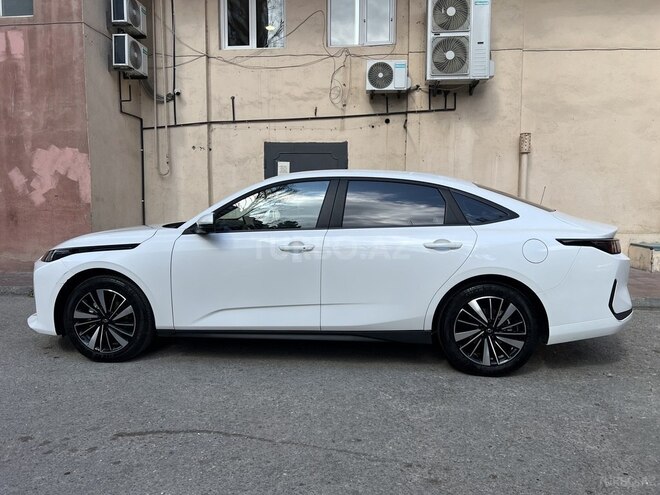 Changan Qiyuan A05 2025, 46,800 km - 1.5 л - Bakı