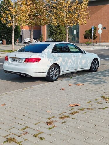 Mercedes E 220-6