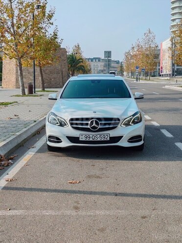 Mercedes E 220-10