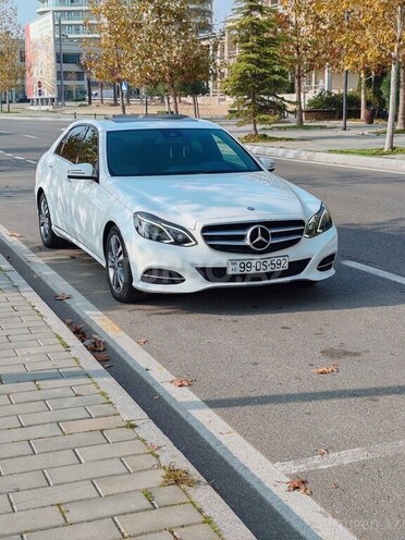 Mercedes E 220-9