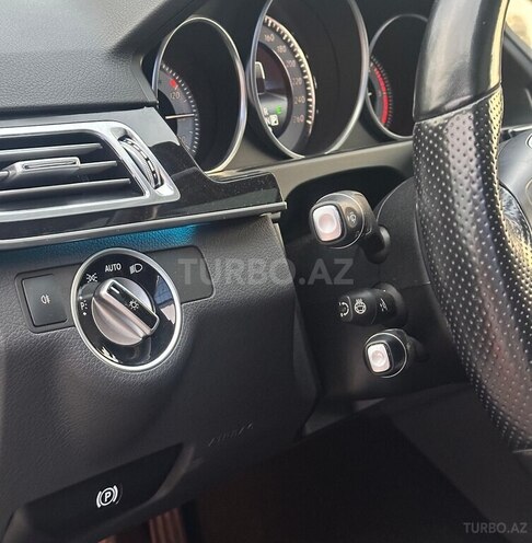 Mercedes E 220-18