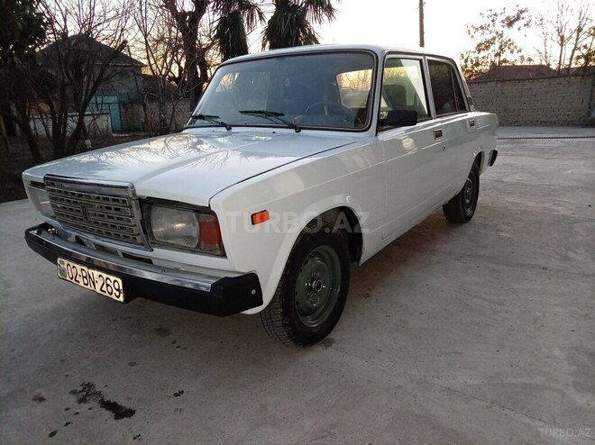LADA (VAZ) 2107 1999, 380,800 km - 1.7 л - 