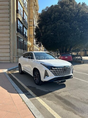 Changan  2025, 4,400 km - 1.5 l - Bakı