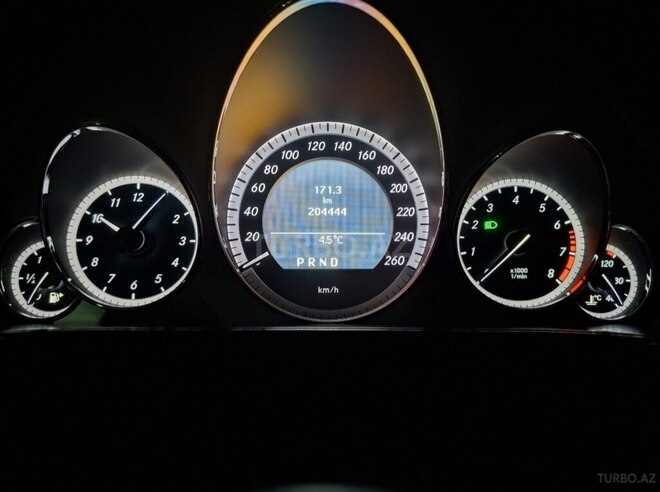 Mercedes E 250 2010, 204,444 km - 1.8 l - Gəncə