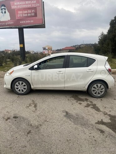 Toyota Prius C 2014, 474,756 km - 1.5 л - Bakı