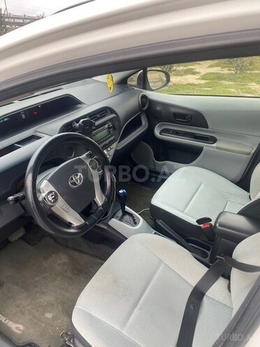 Toyota Prius C 2014, 474,756 km - 1.5 л - Bakı