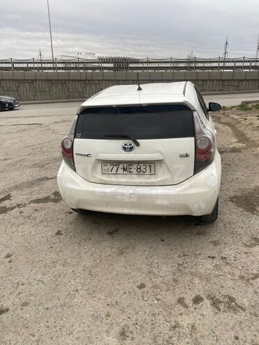 Toyota Prius C 2014, 474,756 km - 1.5 л - Bakı