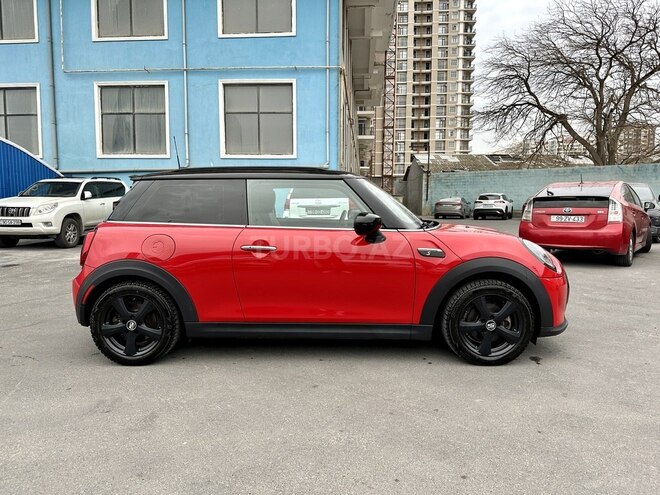 Mini Cooper SE-6