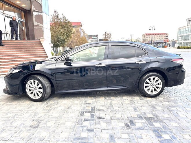 Toyota Camry-3