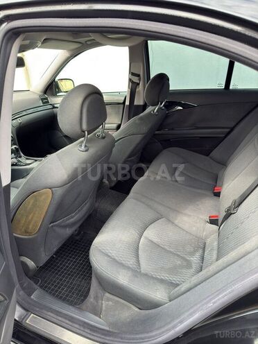Mercedes E 240 2004, 289,985 km - 2.6 l - Bakı