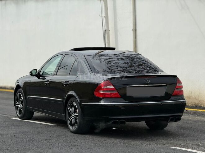 Mercedes E 240 2004, 289,985 km - 2.6 l - Bakı