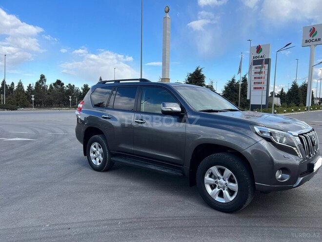 Toyota Land Cruiser Prado-13