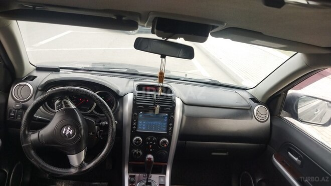 Suzuki Grand Vitara-12