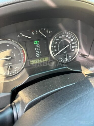 Toyota Land Cruiser 2010, 220,000 km - 4.7 l - Bakı