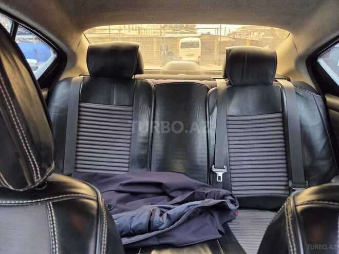 Nissan Versa-7