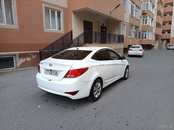 Hyundai Accent 2016, 200,000 km - 1.4 l - Bakı